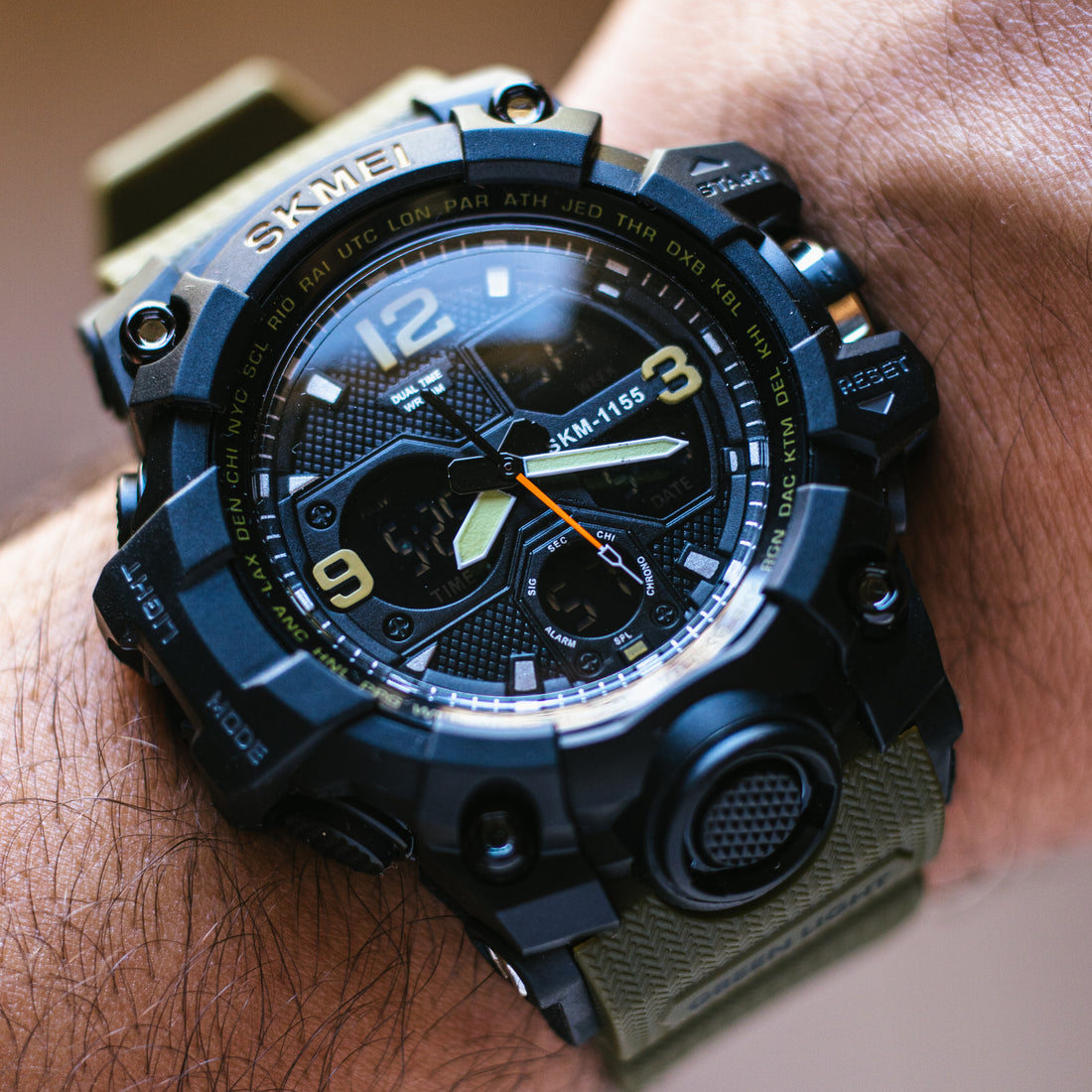 SKMEI 1637 black and olive sport watch